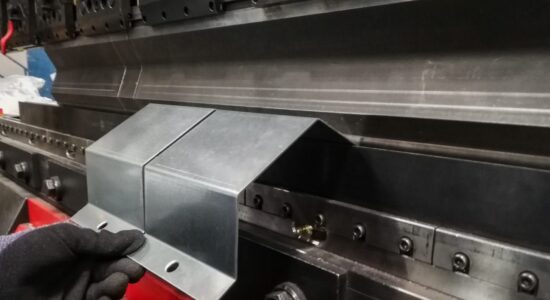 Manutenção preventiva e corretiva - FENK - Soluções Industriais